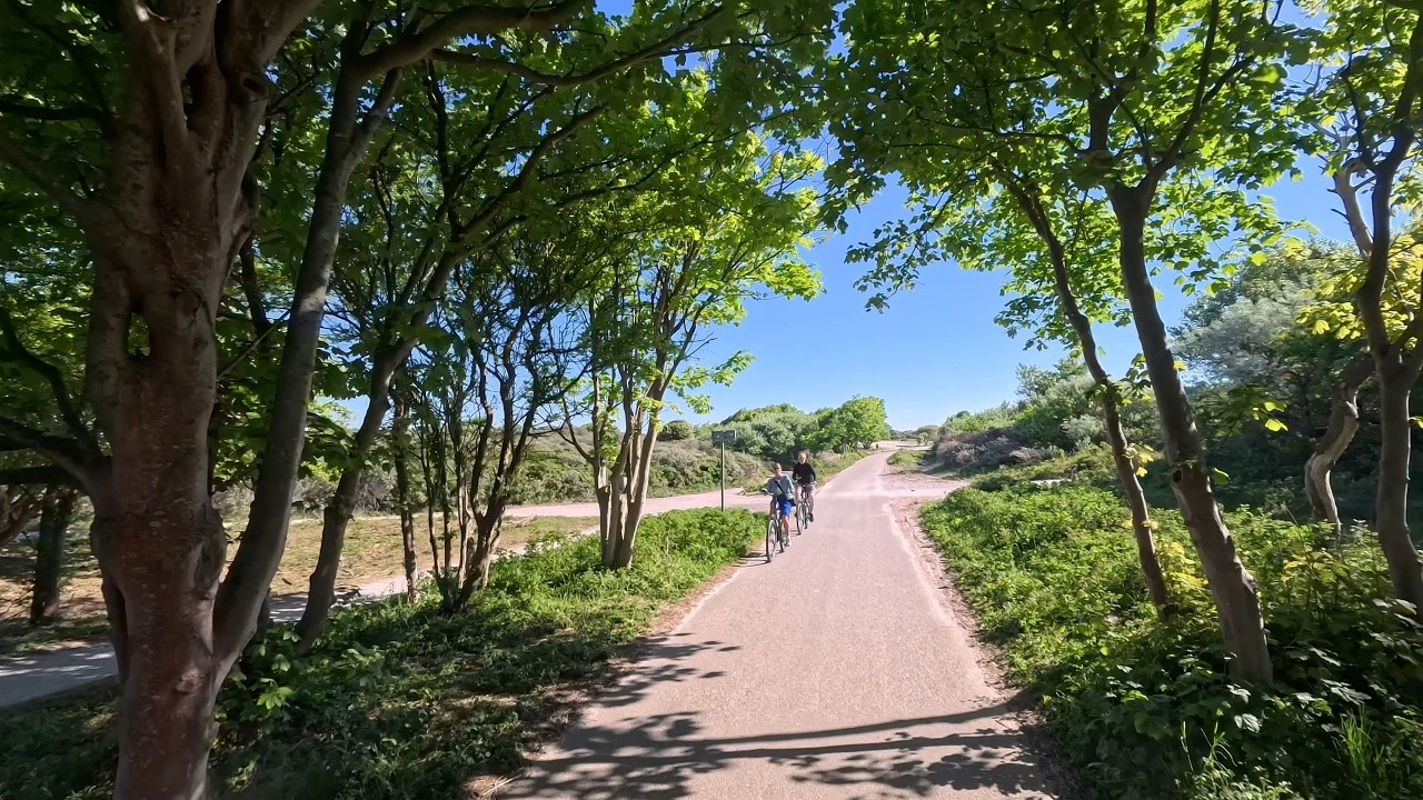 Cycling Through The Hague: Loosduinen&ndash;Kijkduin&ndash;Scheveningen | Netherlands | #eleonoraswalks