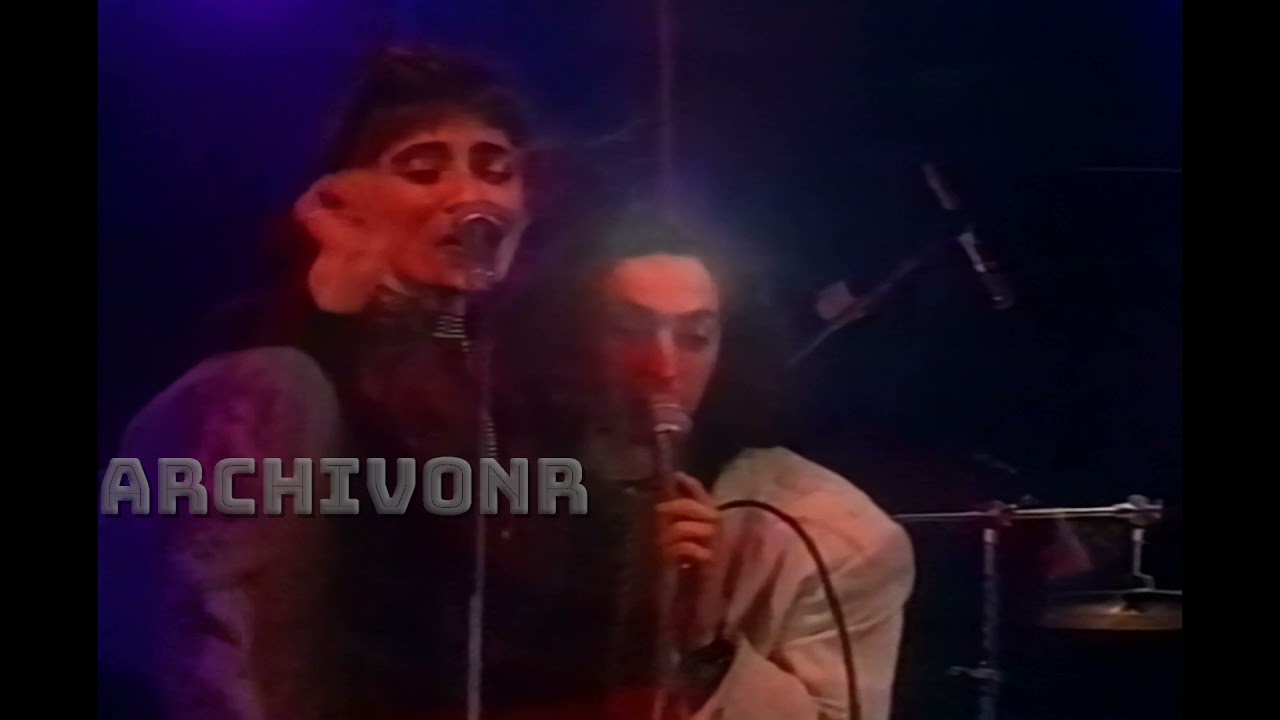 Virus en vivo en el estadio Chateau Rock (22/09/1990)