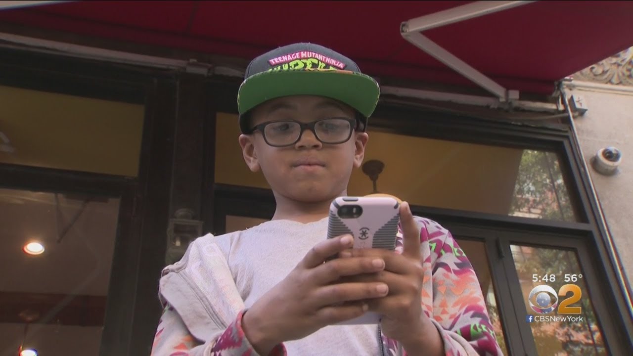 How Young Is Too Young For Kids To Have A Smartphone?