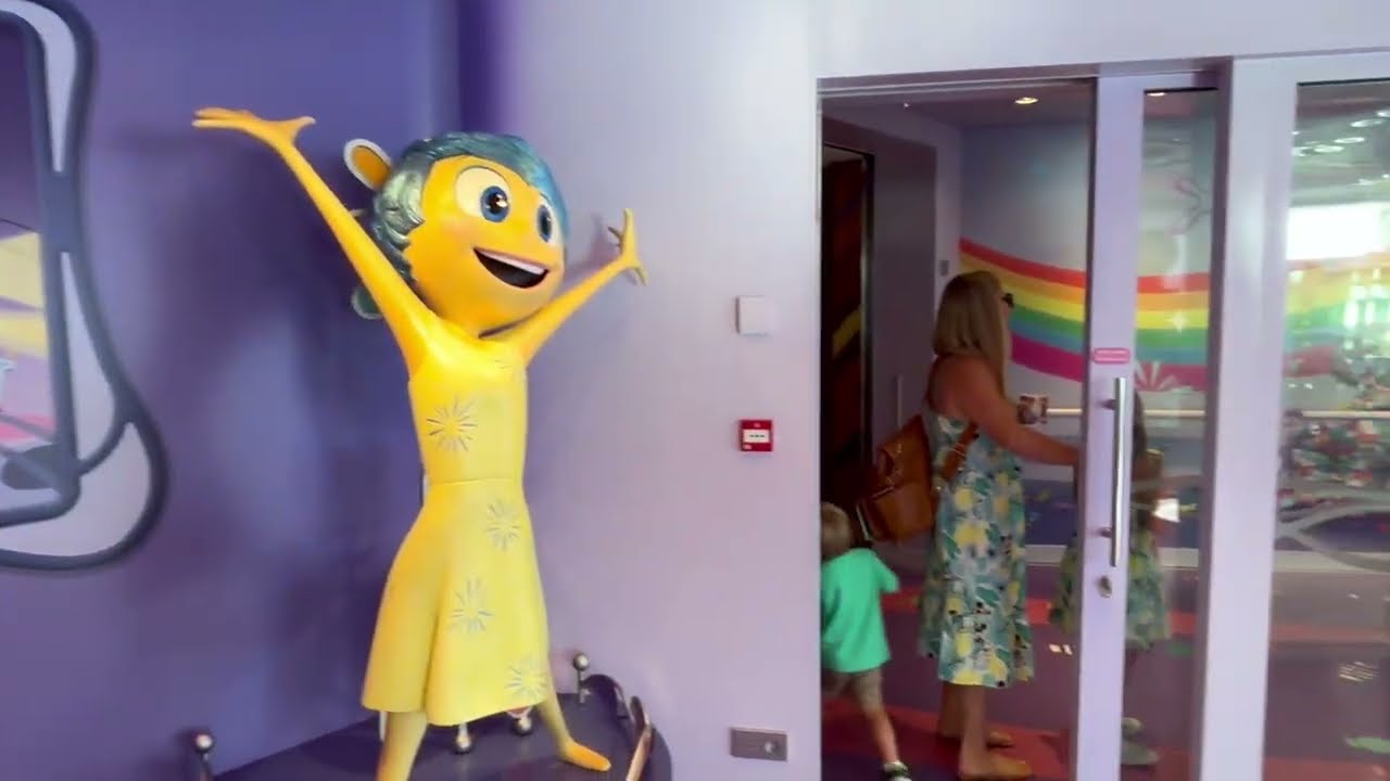 Disney Wish: Best Things to Do for Families in 2026! Princess Meets, Shows, Games & More 🎢🍦