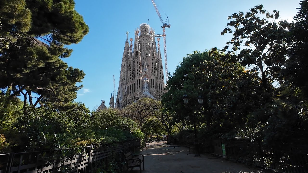 La Sagrada Familia Run - Barcelona, Spain 🇪🇸