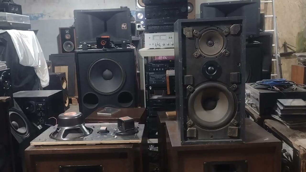 Bafles Peerless década 69/70 ....