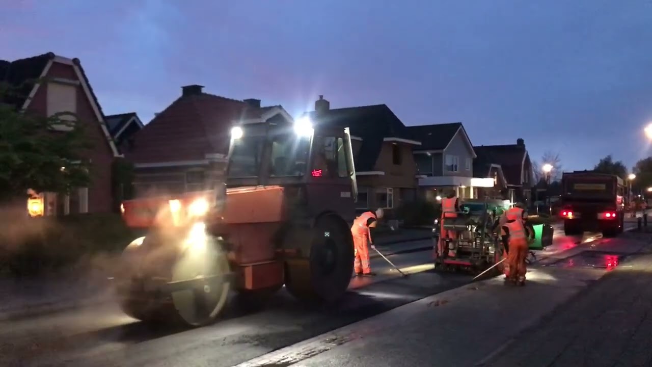 Haulerwijk,  herstel asfalt Leeksterweg