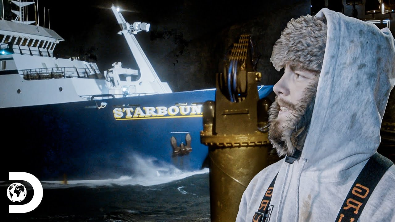 Wizard corre peligro de chocar con un gigantesco barco | Pesca Mortal | Discovery Latinoam&eacute;rica