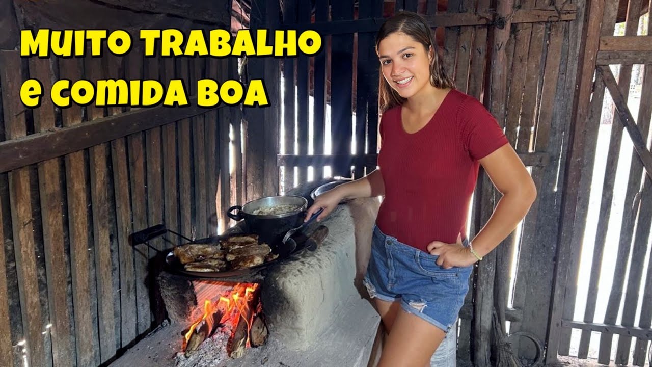 Acordamos cedo para cuidar do nosso pomar e fizermos baião de dois no fogão a lenha