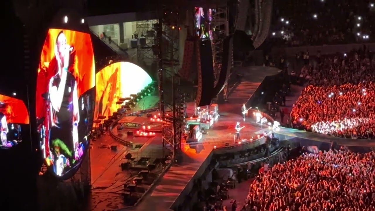 Coldplay - Adventure of a Lifetime & Paradise Live in Bukit Jalil Stadium Kuala Lumpur Malaysia 4K
