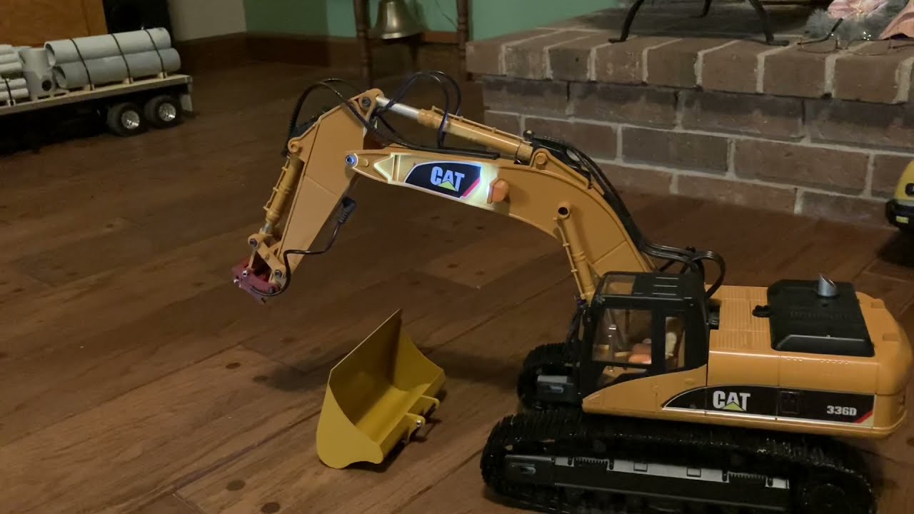 WL Model XK 16800 Excavator; Hobby Grade at a reasonable price 😃