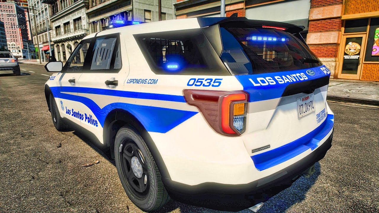 Playing GTA 5 As A POLICE OFFICER City Patrol| GTA 5 Lspdfr Mod| 4K