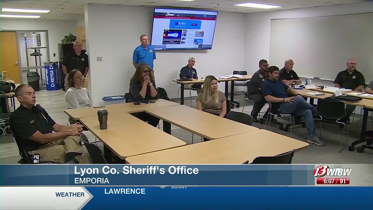 Kansas emergency management agencies receive tips to keep citizens informed during disasters