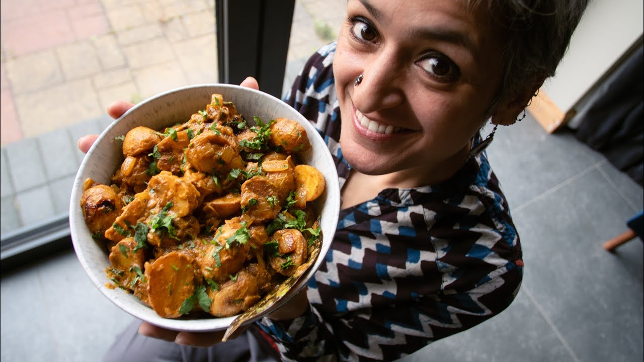 Delicious yogurt potato curry | Vegetarian curry | Food with Chetna