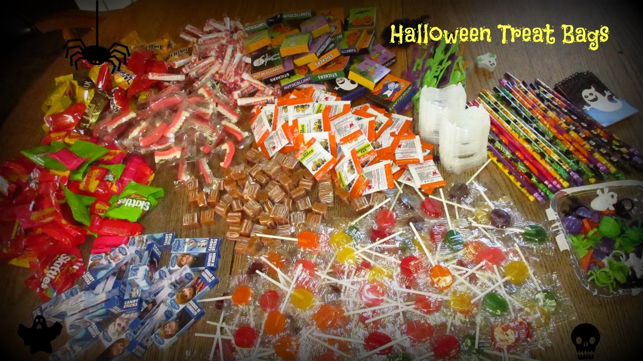 Halloween Treat Bags! Putting them together !