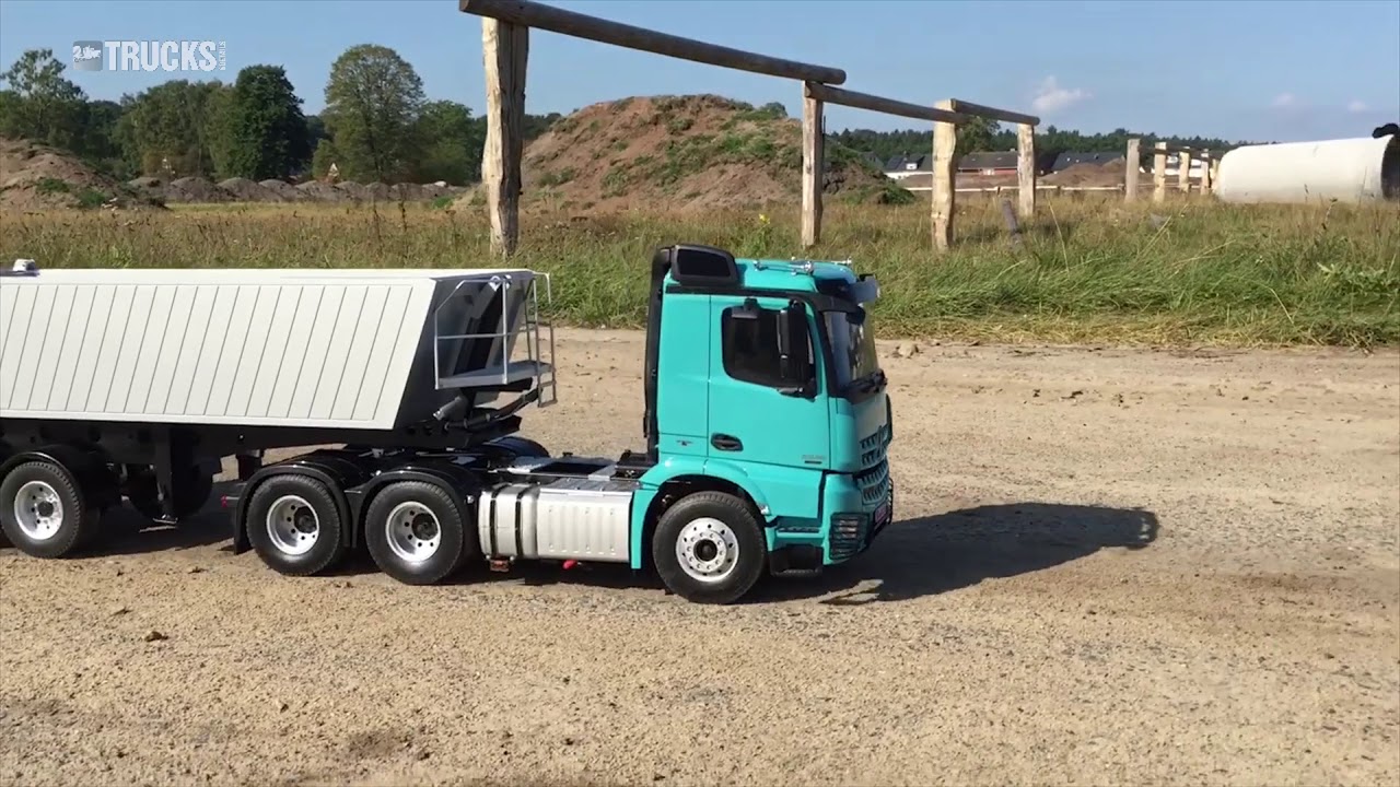 TRUCKS & Details: Mercedes-Benz Arocs 3363 von Dickie-Tamiya