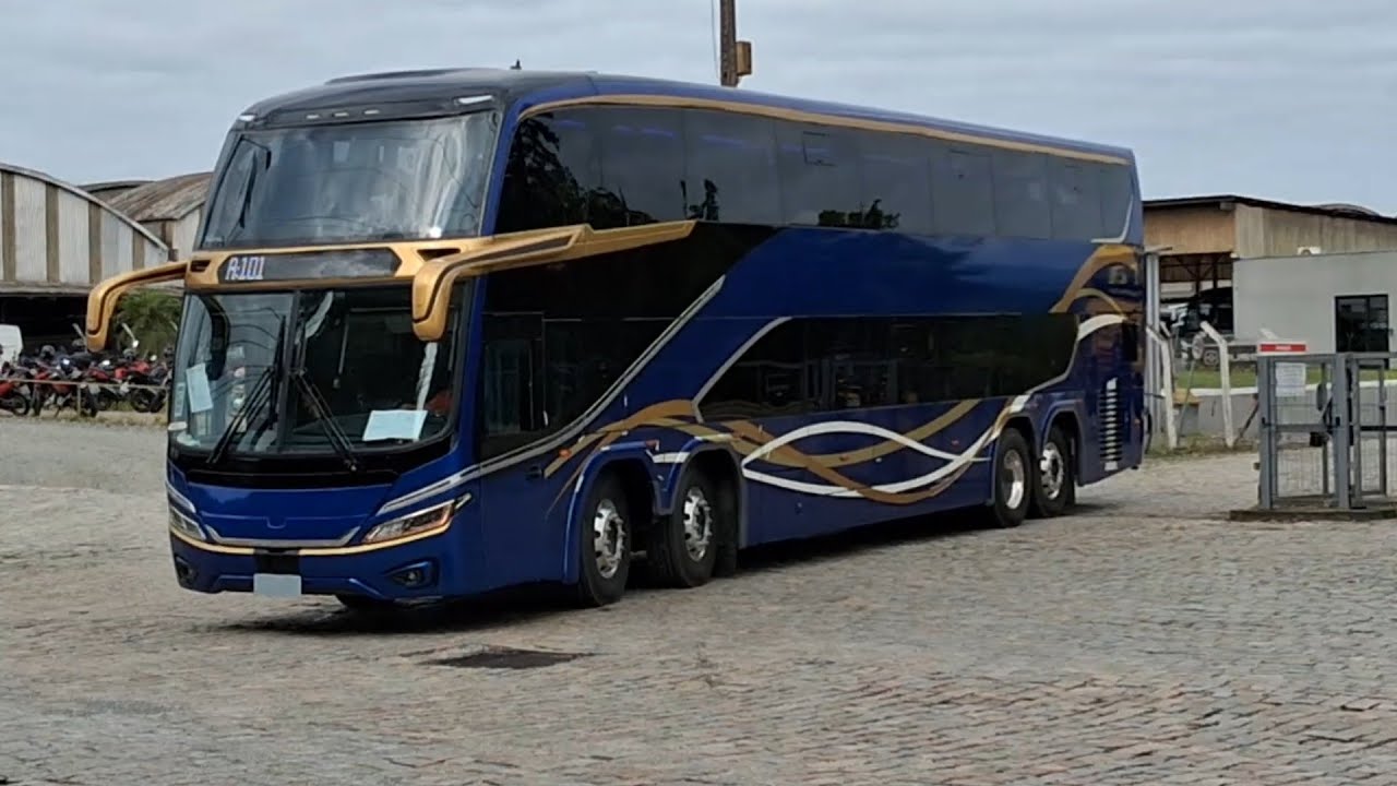 Movimento De &Ocirc;nibus Na F&aacute;brica Da Busscar Com Panor&acirc;mico DD Pra Empresa Jaragu&aacute; Tour