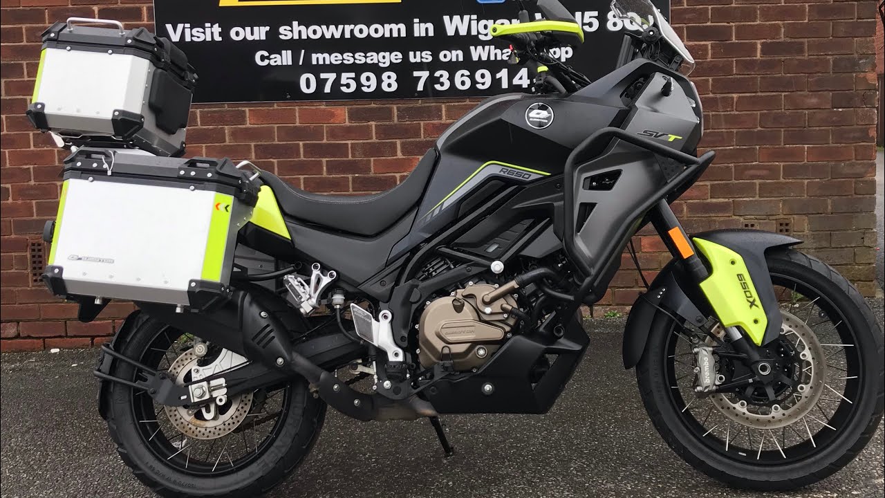 QJMOTOR SVT650X @mcobikes 