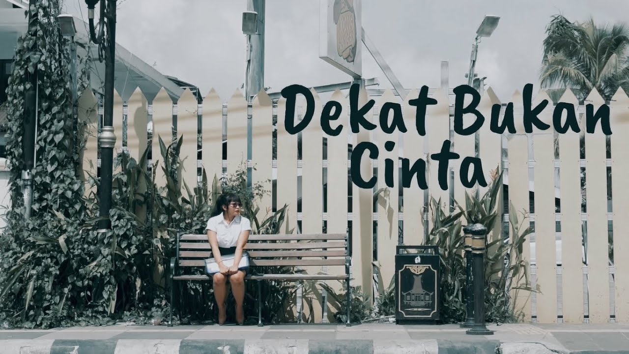 ALAMANDA - Dekat Bukan Cinta (Official Music Video)