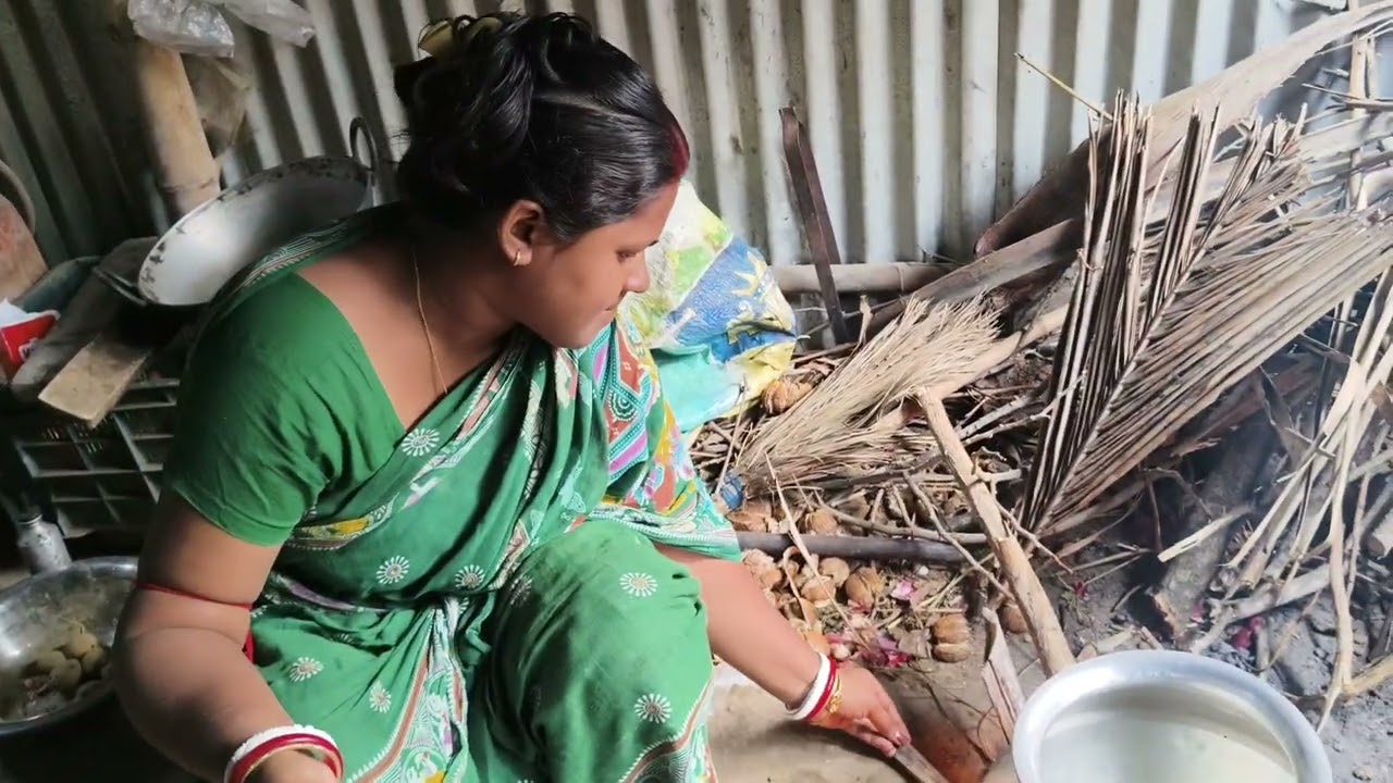 বাড়িতে নতুন অতিথি এসছেন তাই সাখী অনেক কিছু রান্না করল