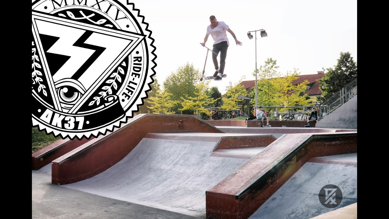 AK37 // Petr Macháček - 2016 Profil