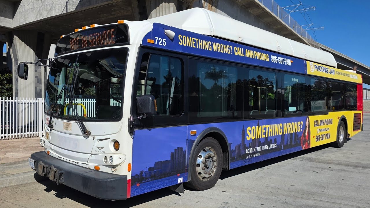 (AUDIO) LA Charter Bus Lines 2012 New Flyer C40LFR #725
