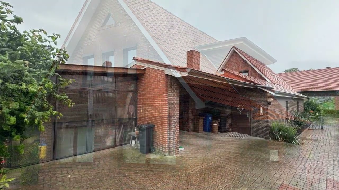 zu verkaufen: solides Klinkergebäude mit Garage und Wintergarten in Apen
