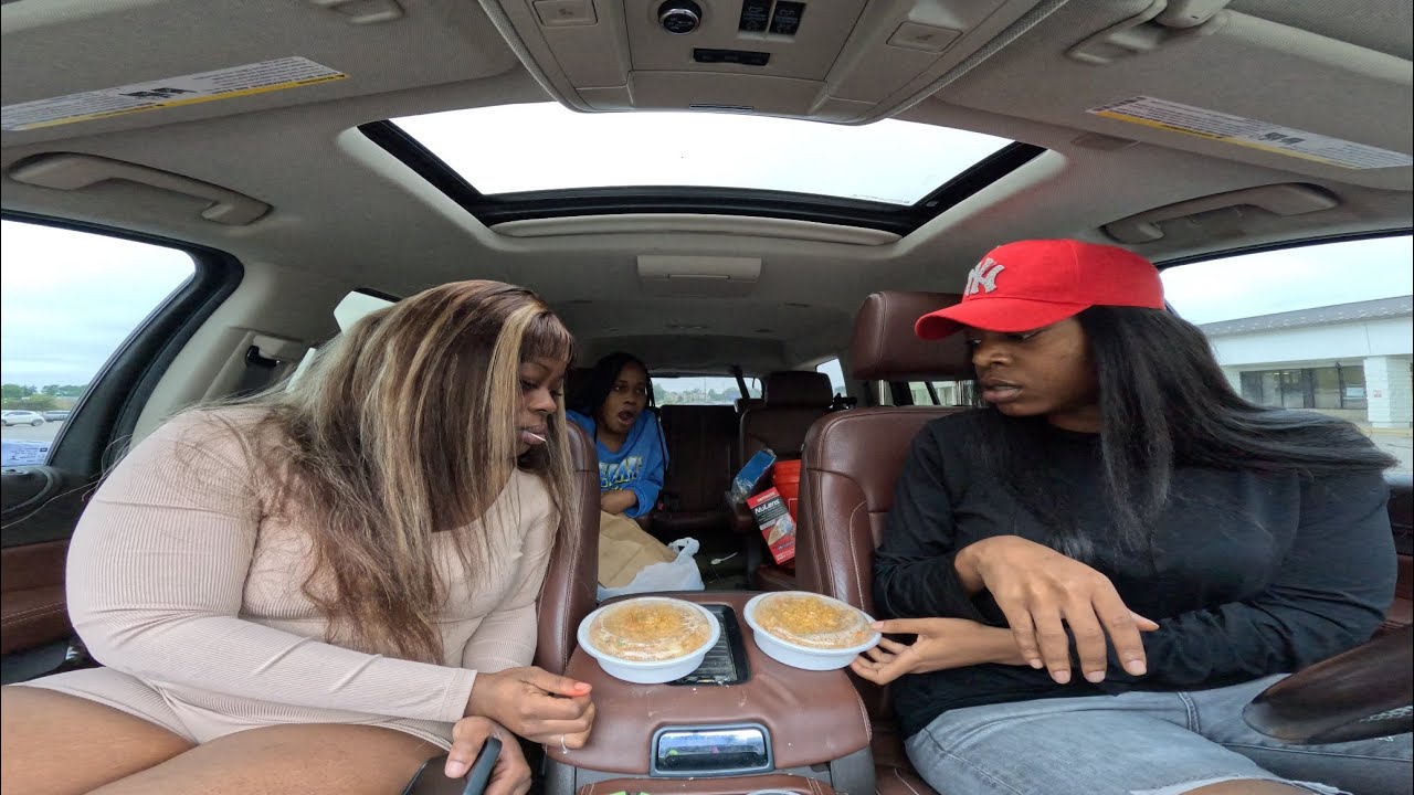 PUTTING HAIR IN MY SISTERS FOOD THEN BLAMING IT ON THE DRIVE THRU WORKER PRANK (EXTREMELY HILARIOUS)