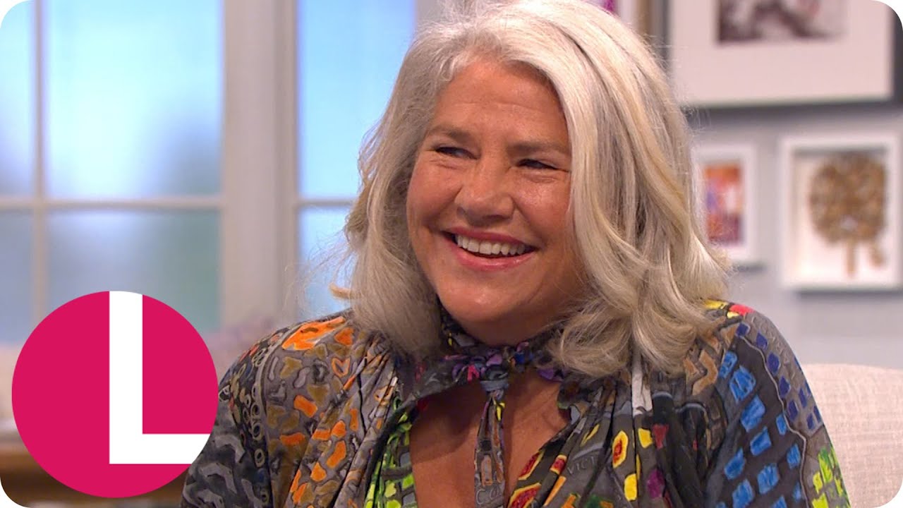 Emmerdale's Denise Black On Zak And Joanie's Wedding Day | Lorraine