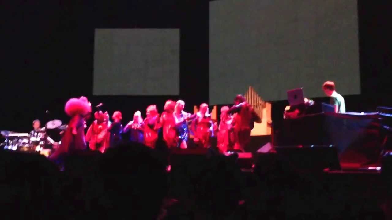 Bjork - Heirloom (Live in Taipei 2013-08-10)