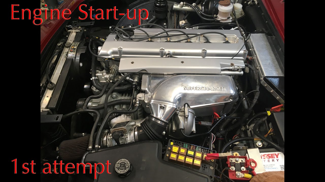 Engine Start Up. Aston Martin DBS