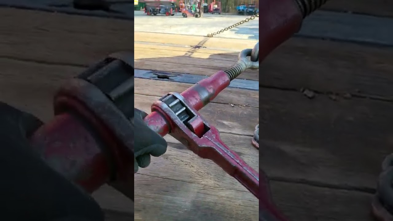 Proper way to use a ratchet binder on an Industrial Carrier
