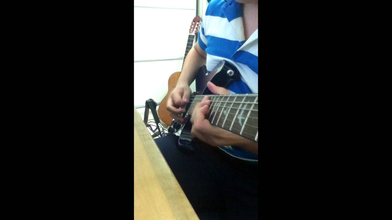 אייל גולן - נולדת בשבילי סולו (Noladet Bishvili Solo Cover)  ♪ ♫ ♪