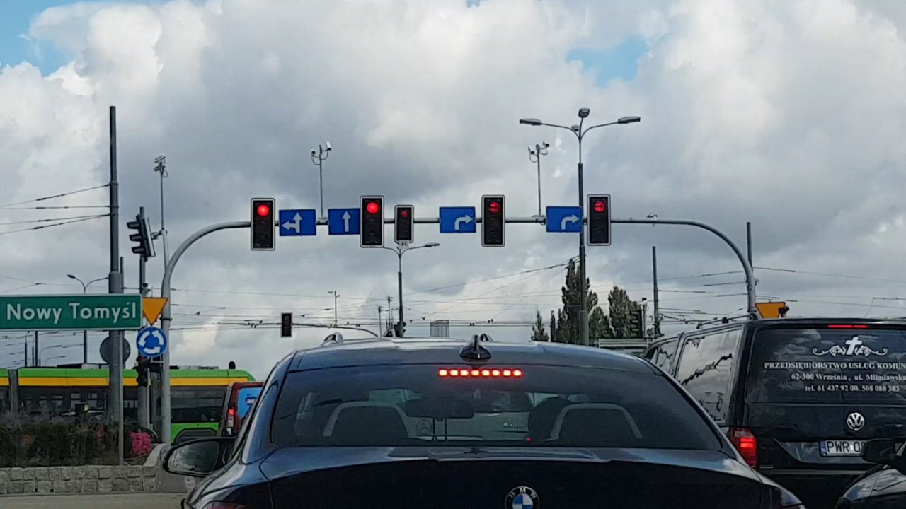 Zielone światło 6 sekund (od 1'18'') na 1.5 minuty!  - Rondo Kopernika / Poznań