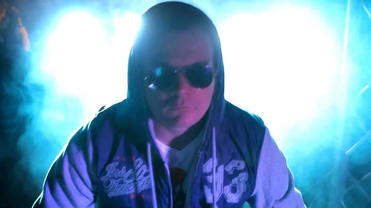 MCDC feat. Horváth Tamás - Várlak téged (Remix)