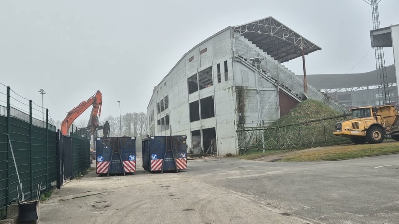 28/03/2025 Tribune 2 gaat een laatste weekendje rust in. 🏗🛑