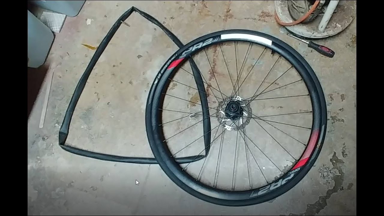 Tubeless Reifen mit Schlauch fahren. Umbau und Montieren eines Schlauchs in Tubeless Mantel. Ventil
