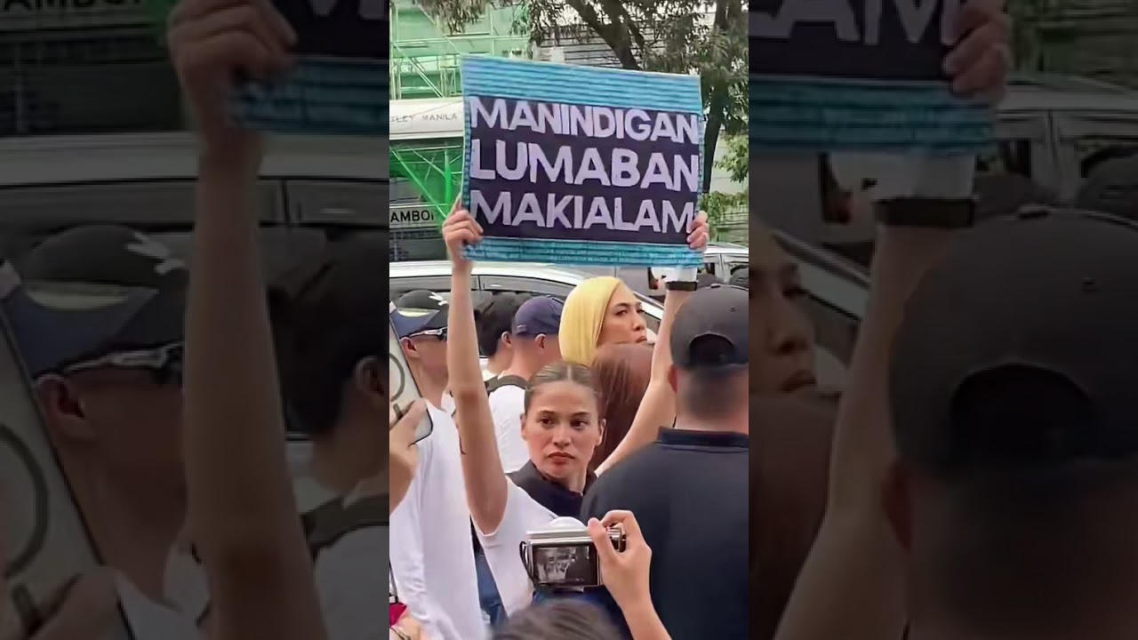 Anne Curtis at the million people march.