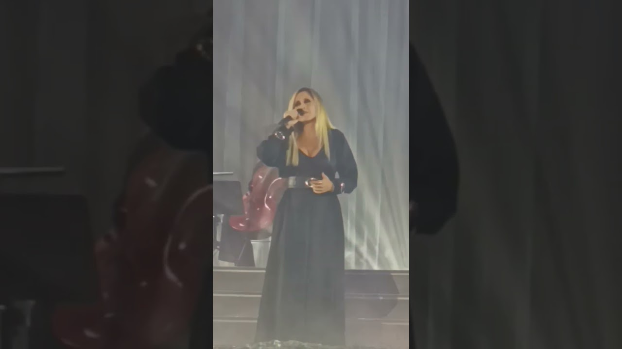 Lara Fabian - Si tu m'aimes - live concert - Amnéville - 04-10-2025
