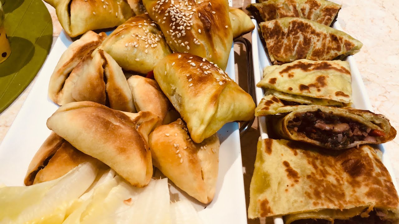 فطائر السبانخ العجينه المقرمشه وهشه صحيه مميزه إستغلال ماء السبانخ المفيد دلال حناوي