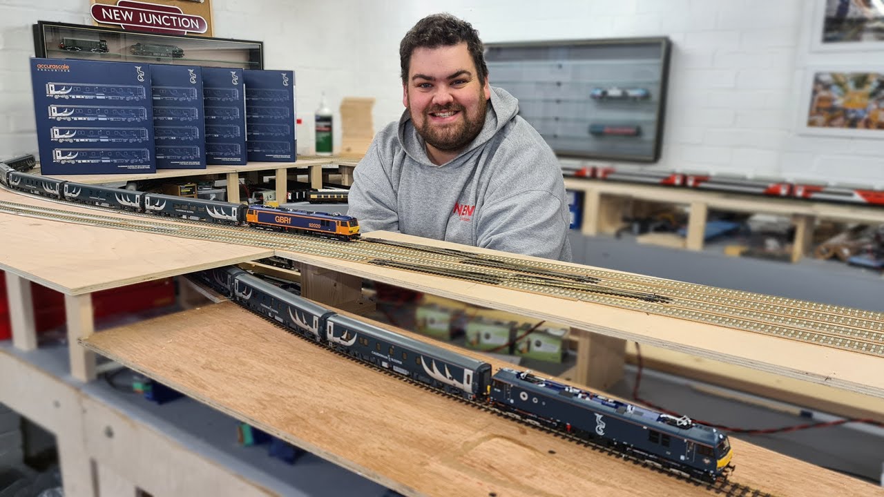 New Junction - Accurascale Caledonian Sleeper Mk5 unboxing