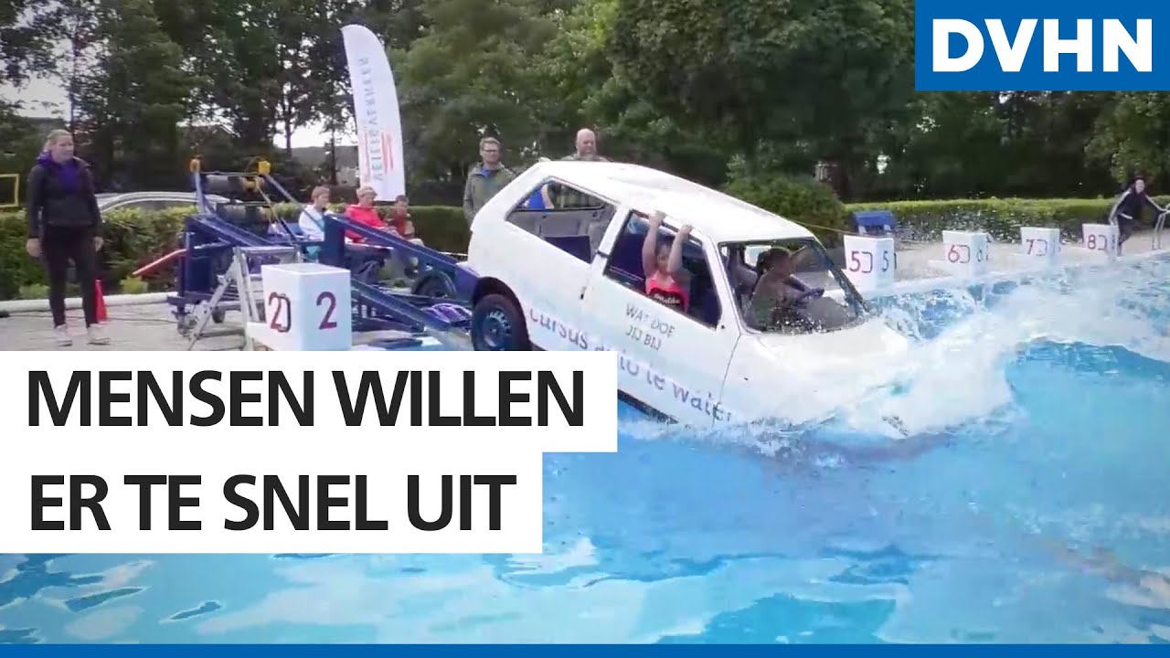 Zo gaat het eraan toe bij een training auto te water