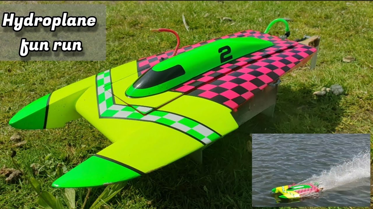 RC boat - brushless 3S mini hydro fun run