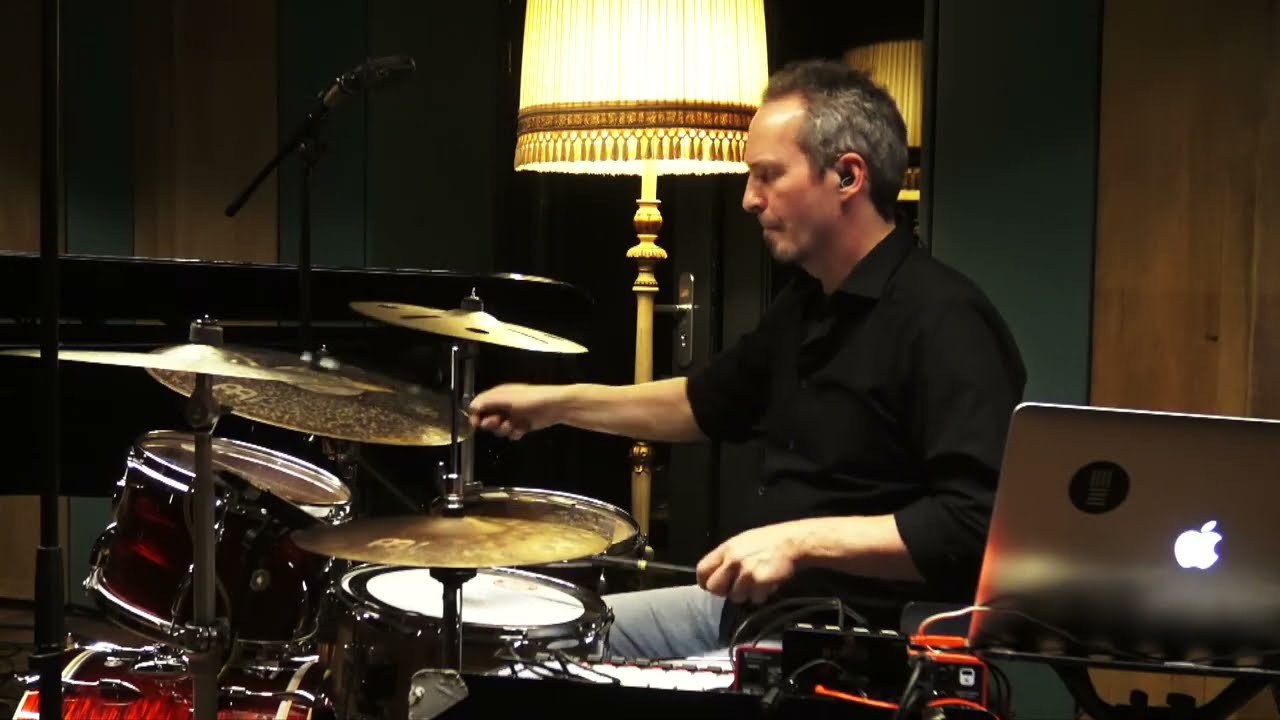 Sketches in Time - Long Goodbyes (Live @ Wisseloord Studio's)