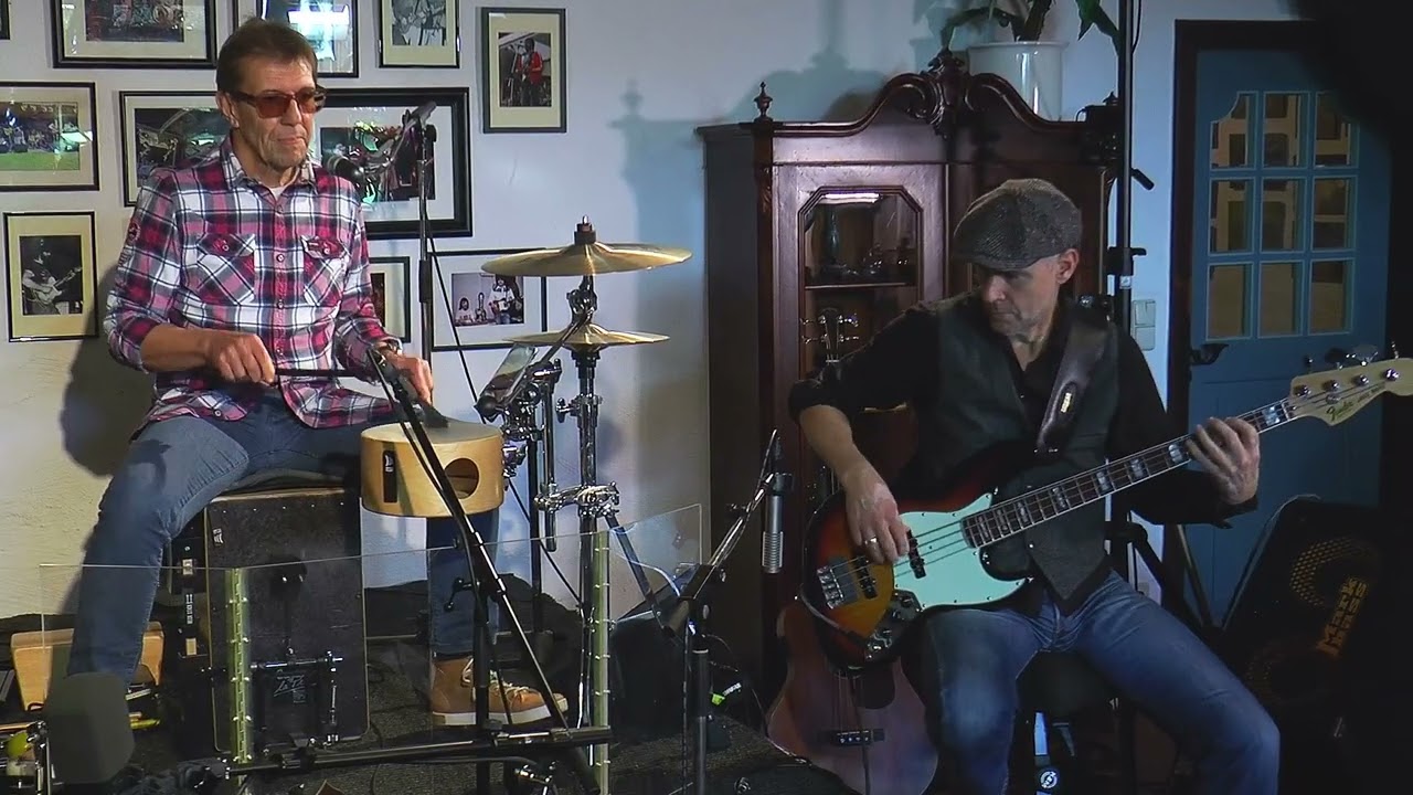 Love Reunited (Desert Rose Band Cover) - HANDS 'N' WOOD