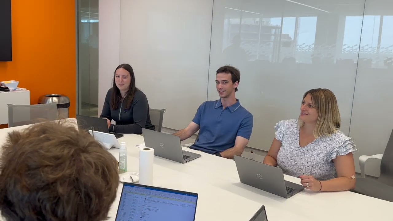 Day in the Life of a Baird Financial Planning & Analysis Analyst