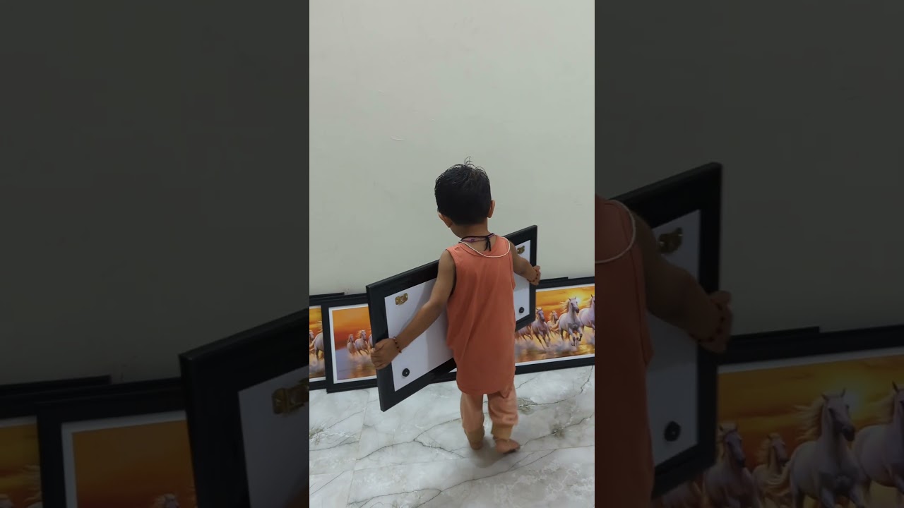 Stock arrangement 😂 #wallframe