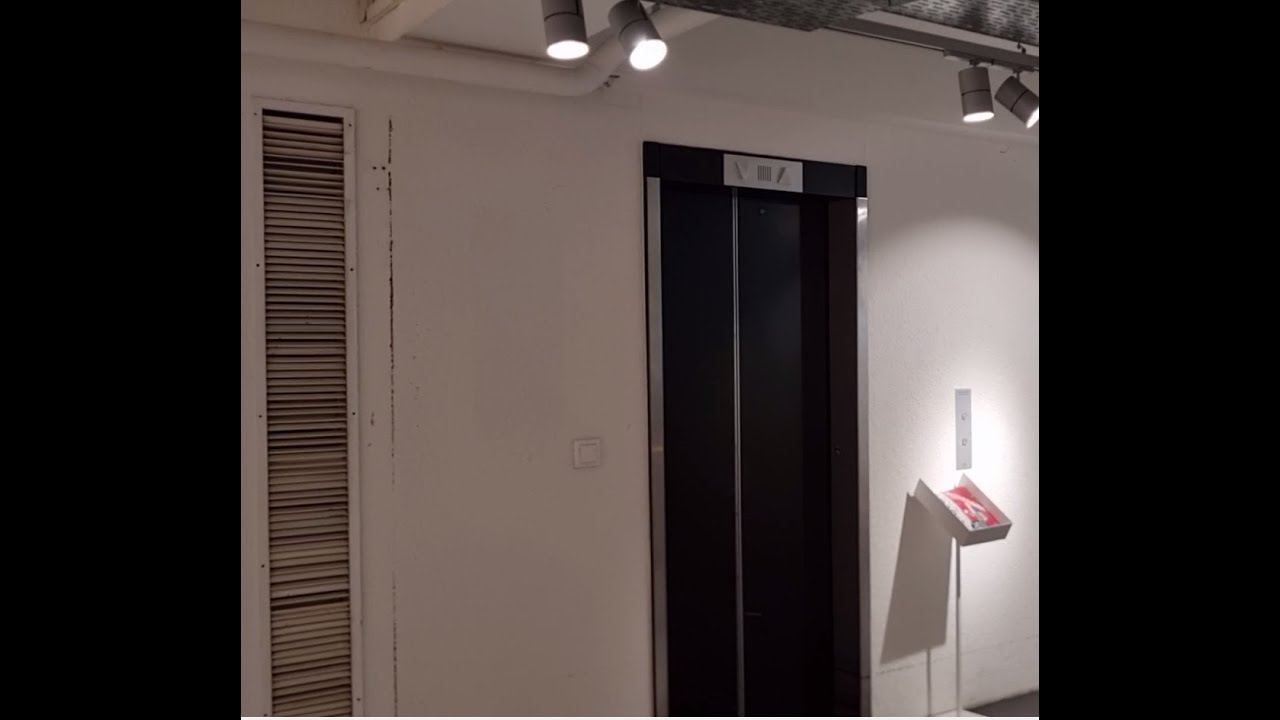 2. Aufzug Schindler Aconic with Machine Room Tour! @Kleines EKZ in der Nähe von Aarau, Schweiz