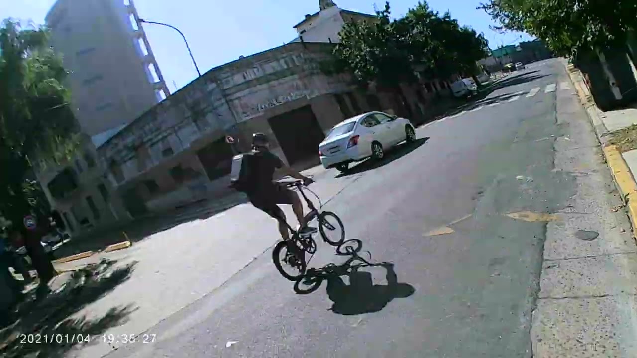 Día 4 Paseando por mí Barrio con mí Bicicleta (para 16)