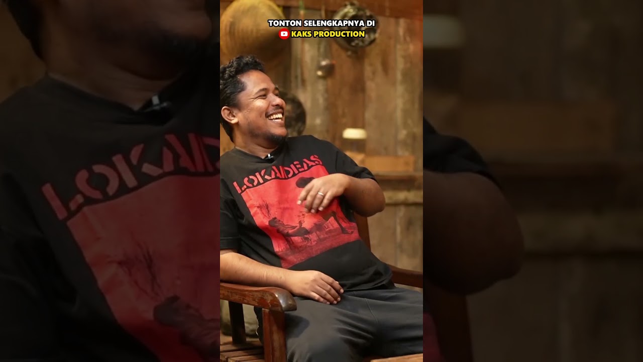 Randhika Djamil makan sagu pakai abon ikan cakalang
