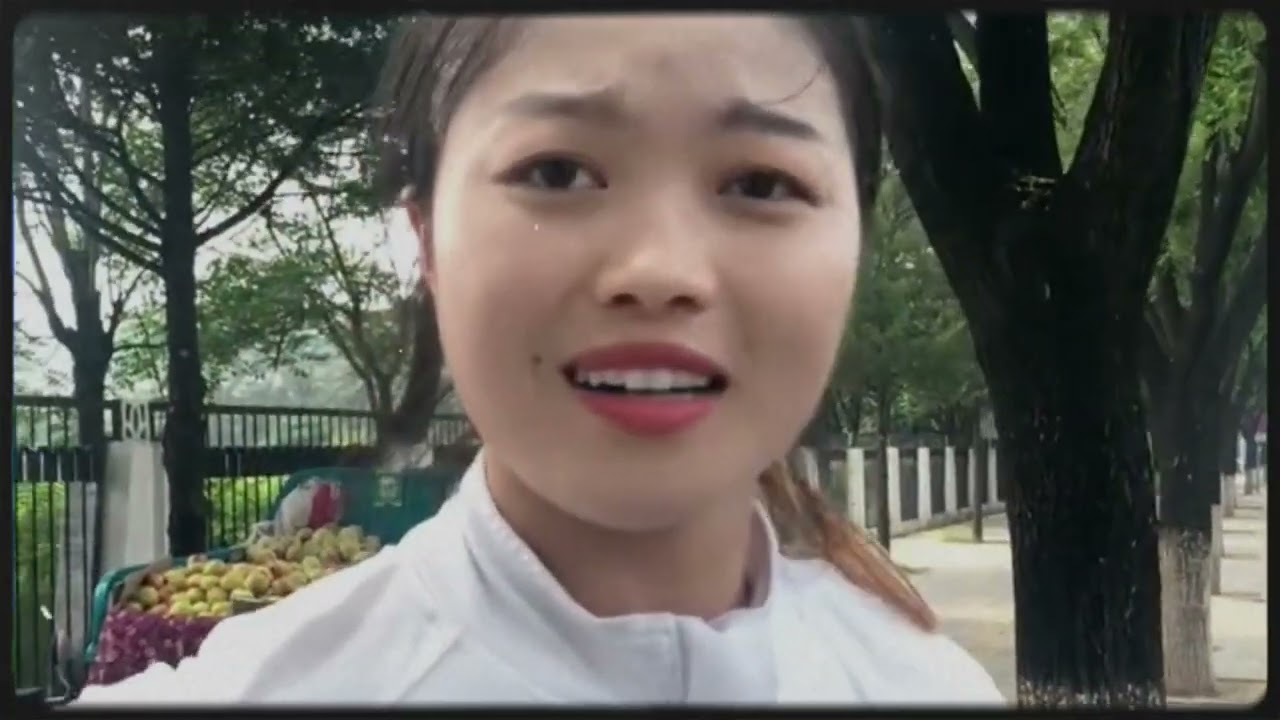 女保镖张美丽路边挑战瓜农，击败一人，吓跑一人，成为净街王