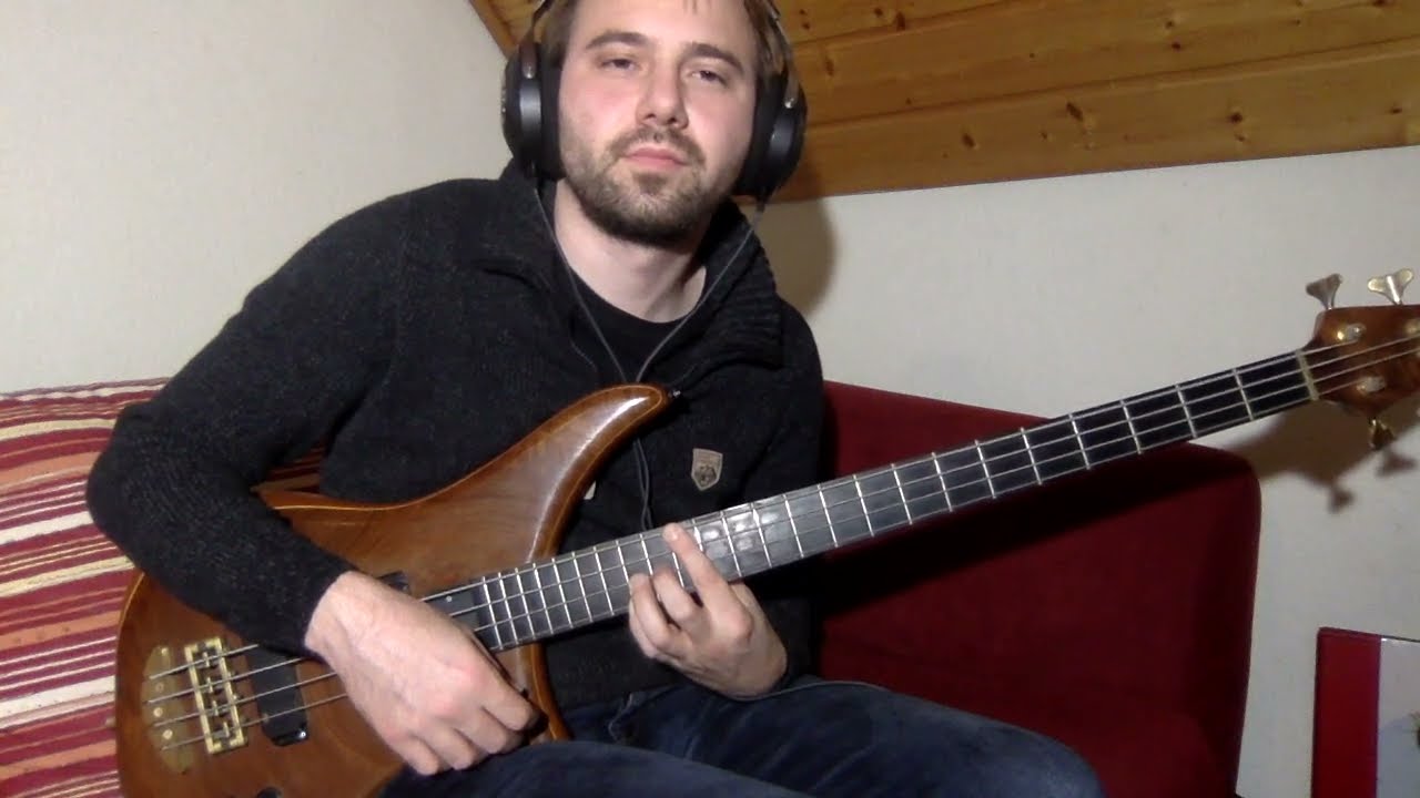 Noel Bass solo instrumental - Christmas carol (Bass cover of H.J Freaks)