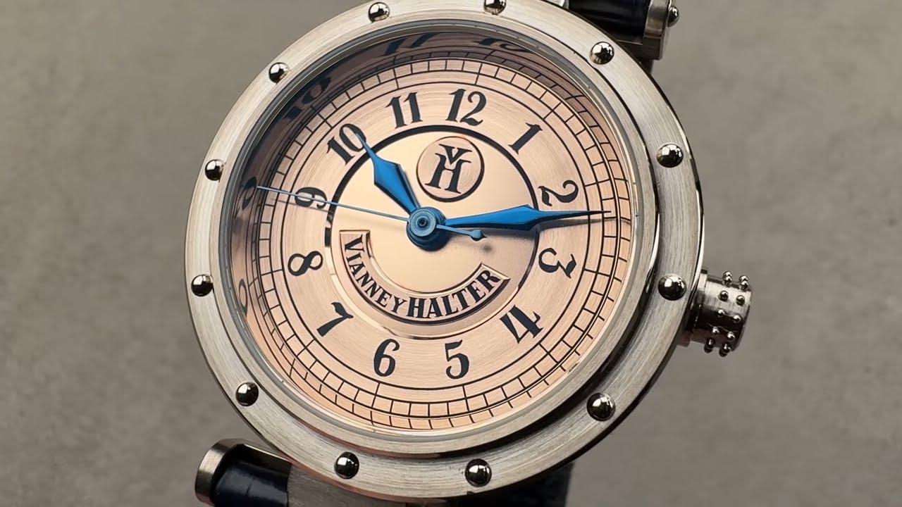 Vianney Halter Classic (классический WG Salmon) — независимый обзор часов