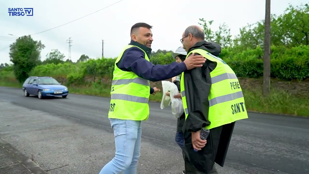 Peregrinos de Santo Tirso a caminho de Fátima